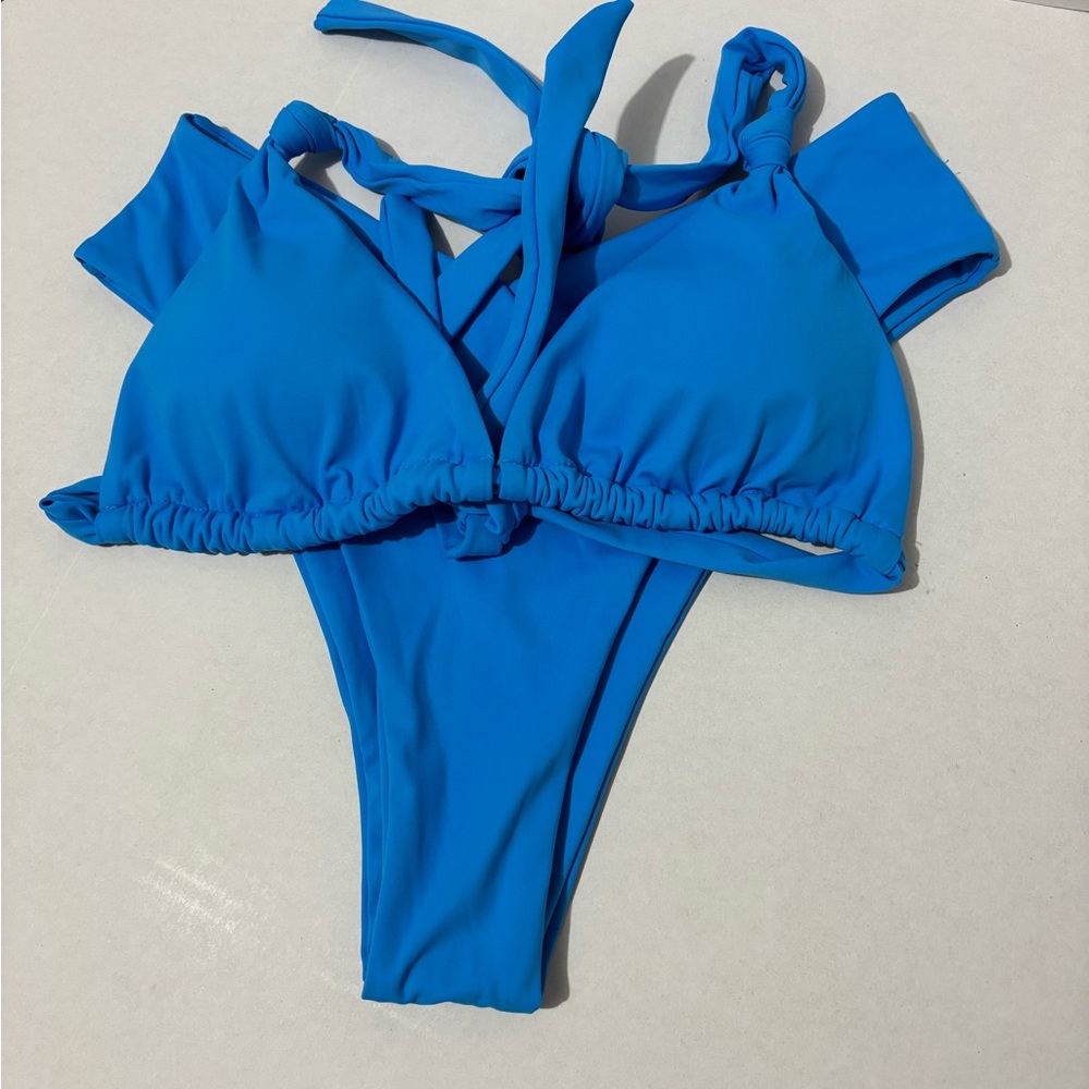 🌴Bright blue Bikini set